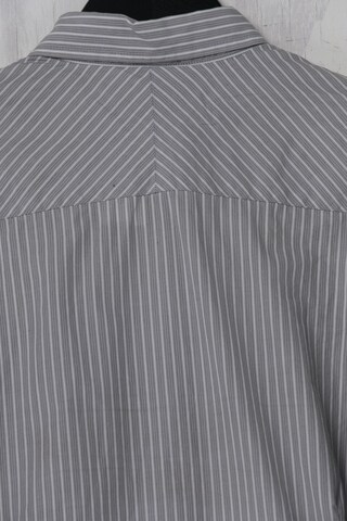 BRUUNS BAZAAR Button Up Shirt in M in Grey