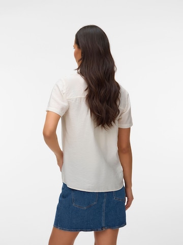 Vero Moda Maternity - Blusa 'VMMJosie' en blanco