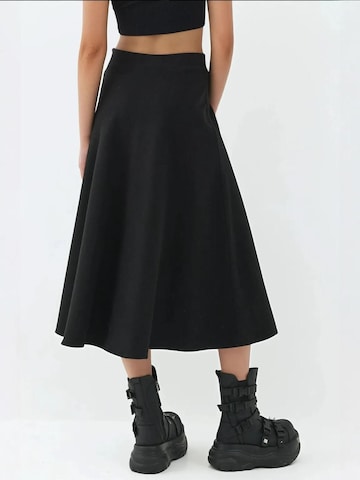 Hiccup - Saia em preto