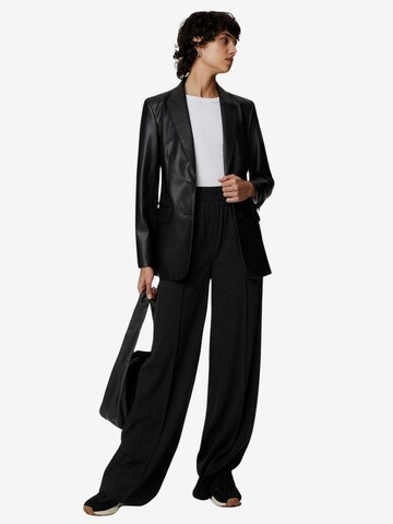 Marks & Spencer Wide leg Pleated Pants in Black