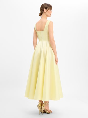 Robe de soirée Marie Lund en jaune