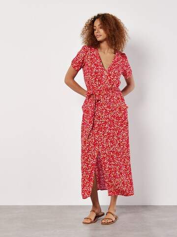 Robe Apricot en rouge