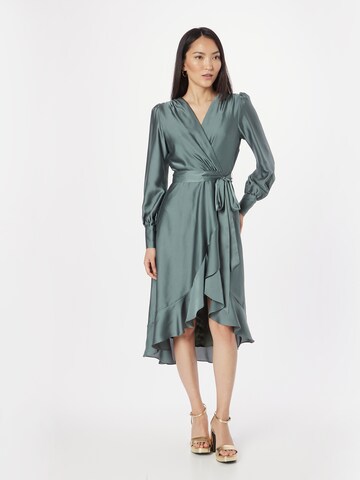 SWING Dress in Green: front