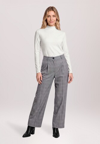 T-shirt Betty & Co en blanc