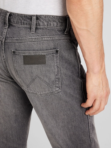regular Jeans 'FRONTIER' di WRANGLER in grigio