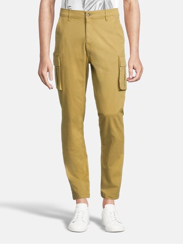 AÉROPOSTALE Tapered Cargo Pants in Yellow: front