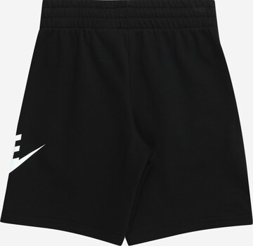 Nike SportswearLoosefit Hlače 'Club Fleece' - crna boja