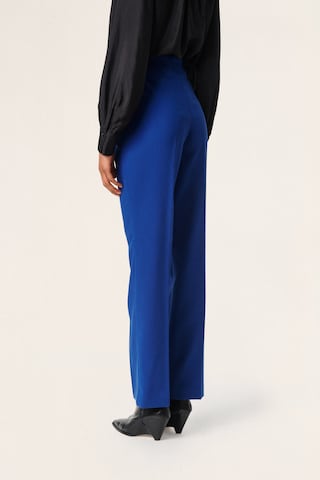 SOAKED IN LUXURY Slimfit Pantalon 'Corinne' in Blauw