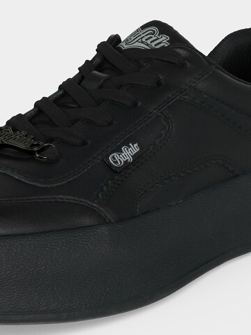 Sneaker bassa 'CAJO' di BUFFALO in nero