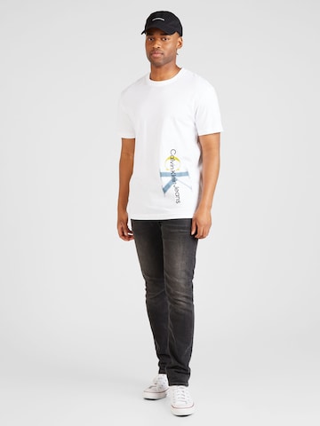 T-Shirt Calvin Klein Jeans en blanc