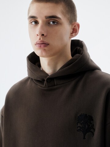 Pull&Bear Sweatshirt in Brown