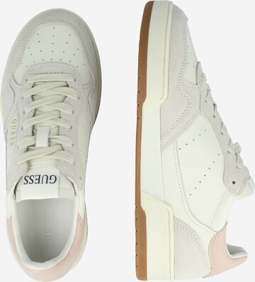 Sneaker bassa 'Jinny' di GUESS in grigio