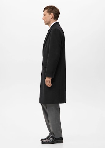 MANGO MAN Between-Seasons Coat in Black