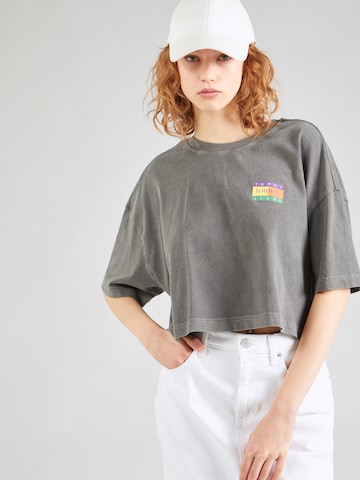 Tommy Jeans T-Shirt 'SUMMER FLAG' in Grau