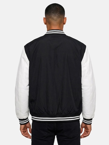 Tazzio Übergangsjacke 'A807'‌‌ in Schwarz