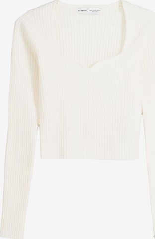 Bershka Sweater in Beige: front