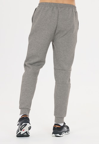 Virtus Loosefit Sweathose 'Taro V2' in Grau