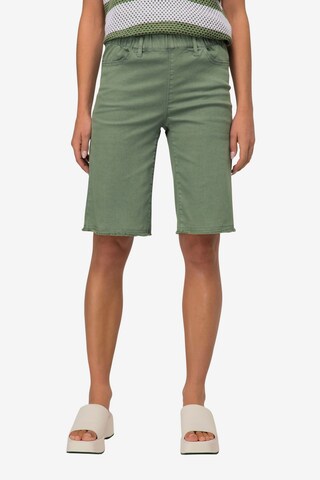 LAURASØN Regular Pants in Green: front