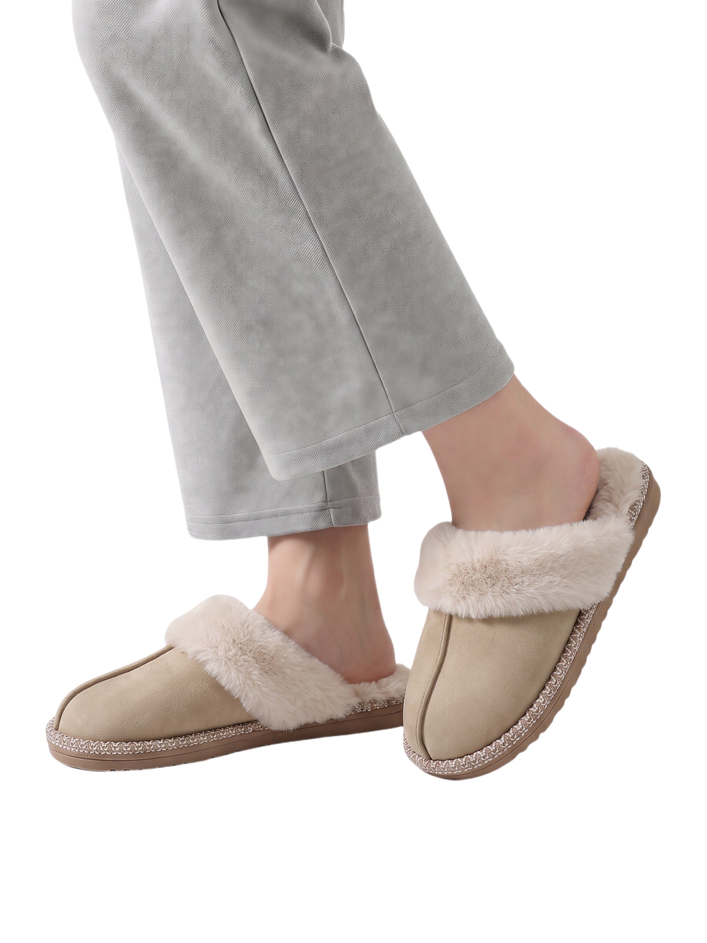 BONVERANO Slippers in Beige