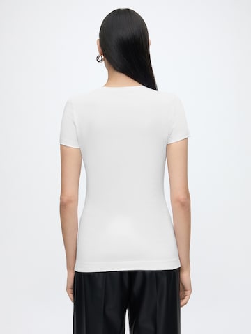 Maglietta di GUESS in bianco
