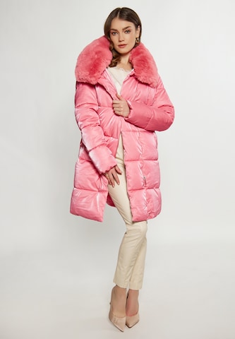 Palton de iarnă de la faina pe roz