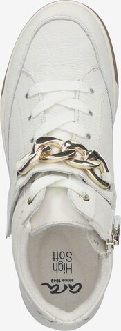 ARA Sneaker in Beige