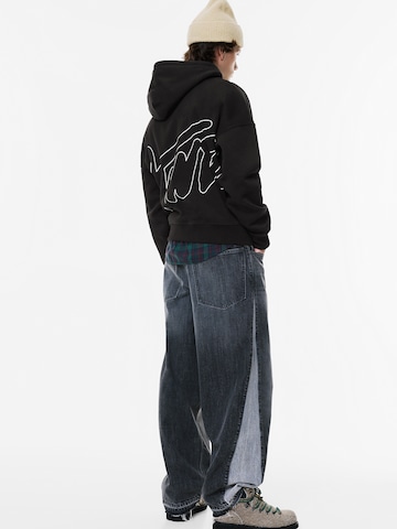 Pull&Bear Mikina 'STWD' – černá