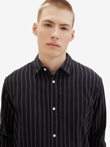 TOM TAILOR DENIM - Ajuste confortable Camisa en negro