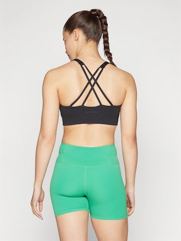 Haut ' Float ' Girlfriend Collective en noir