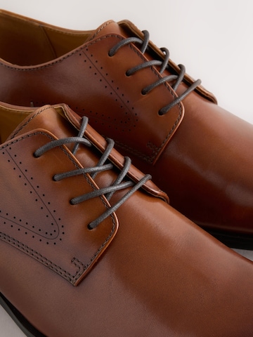 Next Обувь на шнуровке в Коричневый