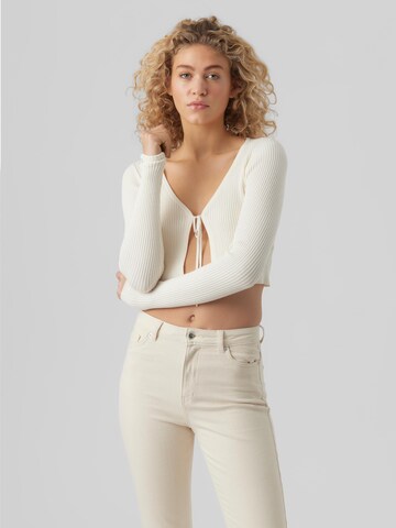 Cardigan 'Glory' VERO MODA en blanc : devant