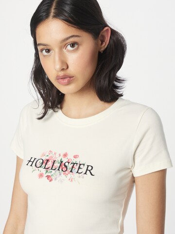 HOLLISTER Tričko 'CHERRY BLOSSOM' – bílá