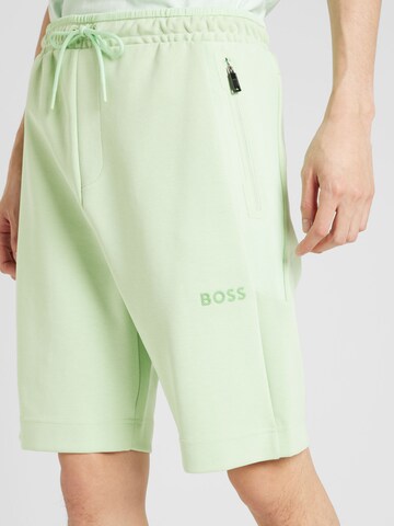 BOSS Loosefit Shorts 'Headlo 1' in Grün