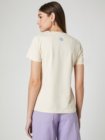 florence by mills exclusive for ABOUT YOU T-shirt 'Cherry Pick' i beige