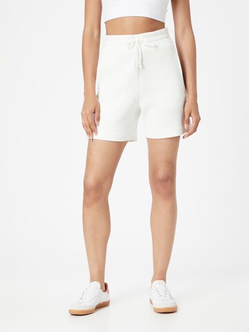 GUESS Loosefit Shorts 'ELLY' in Weiß: Vorderseite