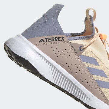 ADIDAS TERREX Lage schoen 'Voyager 21' in Beige