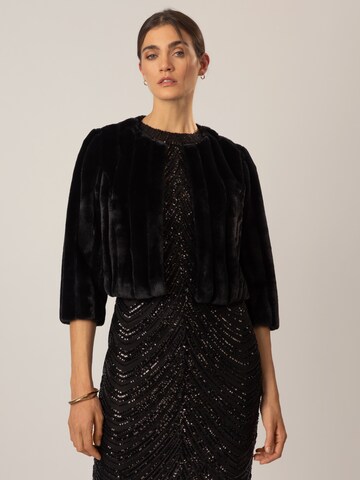 APART Between-Season Jacket in Black: front