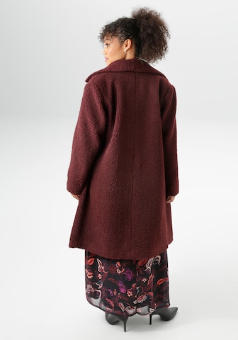 Aniston Mantel in Rot