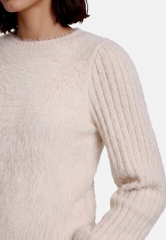 Pullover di zero in beige