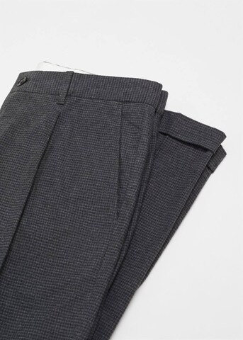 MANGO MAN Slim fit Pleat-Front Pants 'Cupid' in Grey