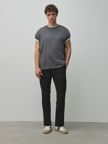 Next - Slimfit Pantalón chino en negro
