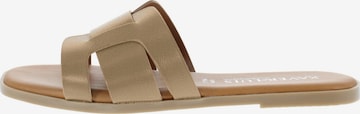 XAVER LUIS Schuhmanufaktur Mules 'Roberta' in Beige: front