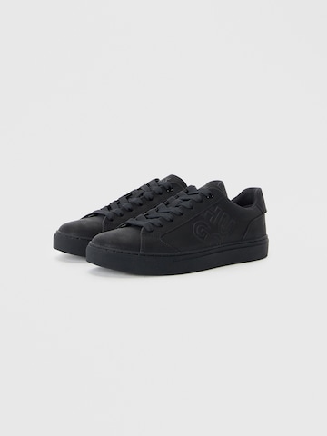 Sneaker low 'Morrie' de la HUGO pe negru
