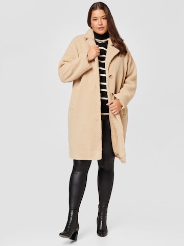 Selected Femme Curve Between-seasons coat 'LANA' in Beige: front