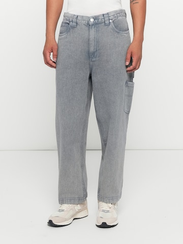 Santa Cruz Loosefit Τζιν σε γκρι: μπροστά