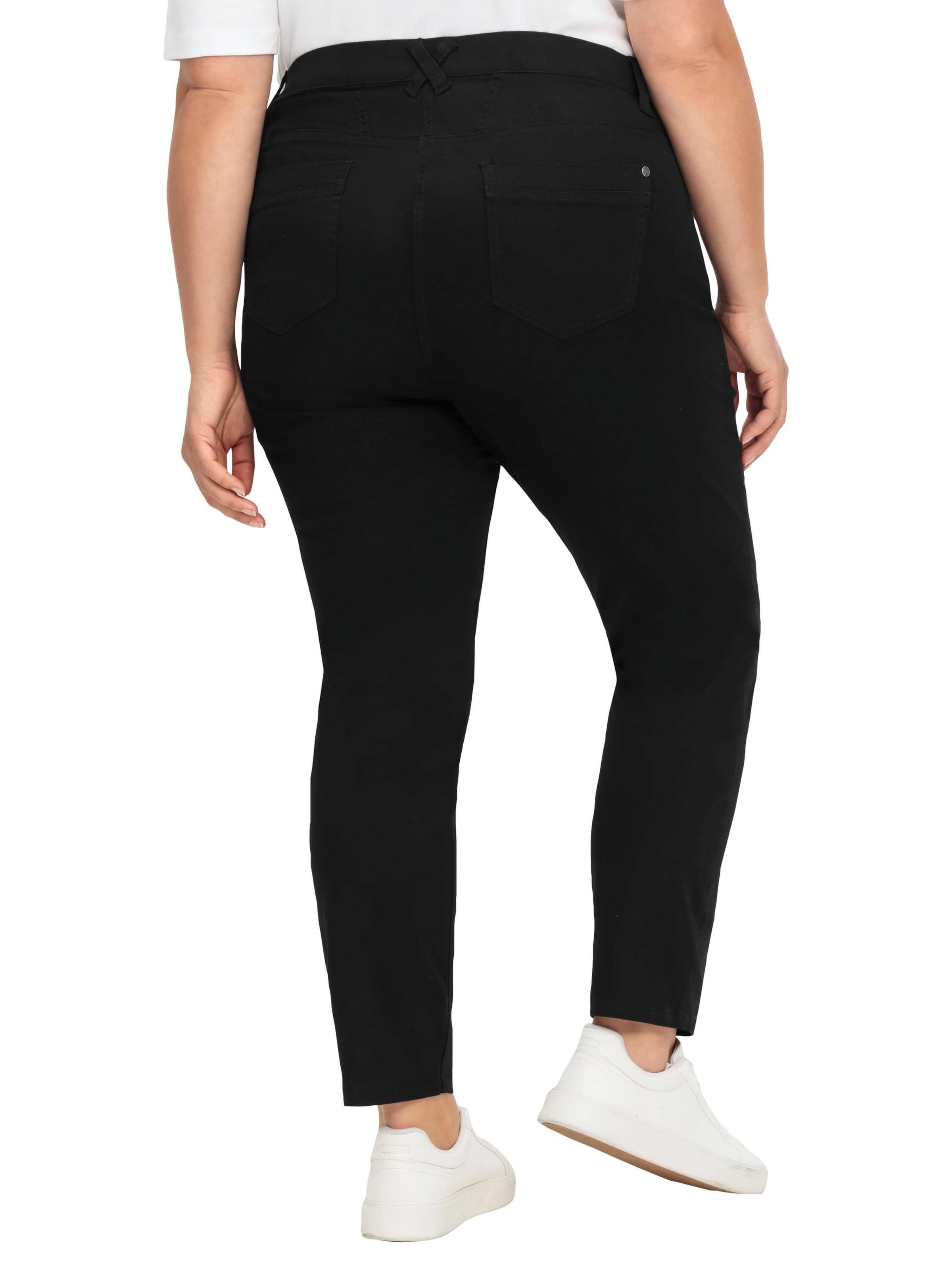 SHEEGO Liibuv Teksapüksid, värv must