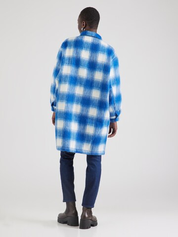 Palton de primăvară-toamnă de la WRANGLER pe albastru: spate