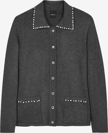 MADELEINE Strickjacke in Grau: Vorderseite