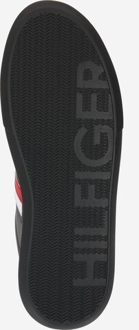 TOMMY HILFIGER - Zapatillas deportivas bajas 'Essential' en negro