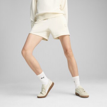 regular Pantaloni 'ESS' di PUMA in bianco: frontale
